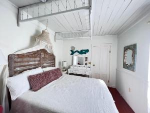 Φωτογραφία από το άλμπουμ του Narragansett House σε Oak Bluffs