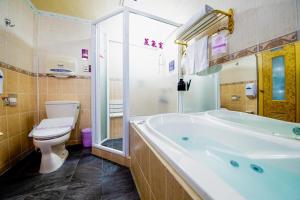 Vannituba majutusasutuses Wen Sha Bao Motel-Xinying