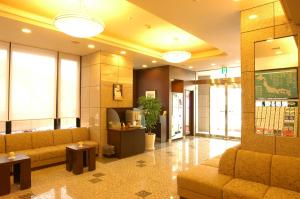 Fuajee või vastuvõtt majutusasutuses Hotel Route-Inn Hirosaki Ekimae