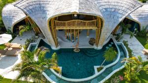Villa Tokay - Luxury Private Villas内部或周边的泳池