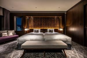 Кровать или кровати в номере The Royal Park Hotel Kyoto Sanjo