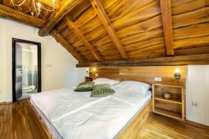 Posteľ alebo postele v izbe v ubytovaní B&B Plitvica Lodge