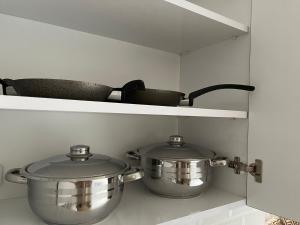 A kitchen or kitchenette at Harmanlı Bungalov