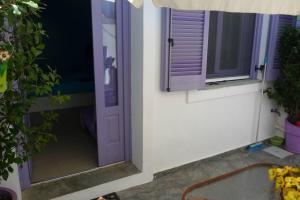 Foto dalla galleria di Vourkari Studio with full kitchen a Ioulida