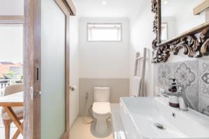 Galeriebild der Unterkunft Beautiful new villa in Umalas in Canggu