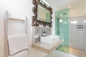 Galeriebild der Unterkunft Beautiful new villa in Umalas in Canggu