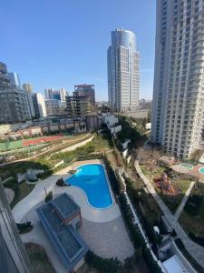 an overhead view of a pool in a city at Simpaş Queen residence 2 bedroom in Istanbul