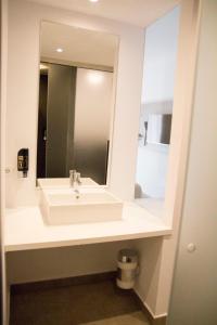 Ein Badezimmer in der Unterkunft Planet Hotels ONE - Adults Only 16 years
