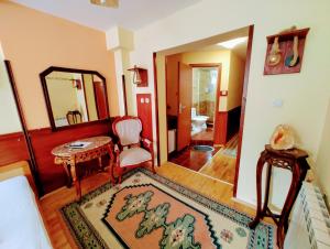 Posezení v ubytování Hotel Kapistec Skopje