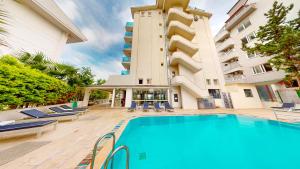 Bazén v ubytování Moda Beach Hotel nebo v jeho okolí