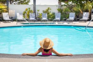 Bazén v ubytování Portola Hotel & Spa nebo v jeho okolí