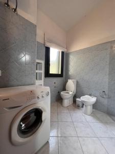 Imagen de la galería de Appartamento 4 - Complesso Residenziale Terme di Casteldoria, en Santa María