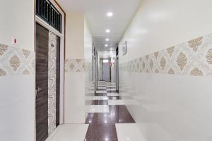 Imagen de la galería de OYO Flagship 66432 Hotel Grand Vivek, en Kaliānpur