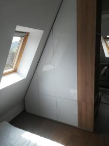 A seating area at Apartman Borovi 15 Divčibare