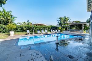 Swimmingpoolen hos eller tæt på Hugh Dent 35 (Family Only)