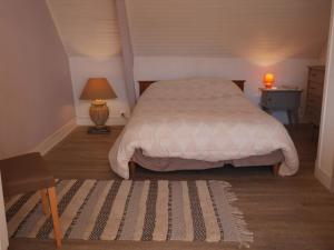 מיטה או מיטות בחדר ב-Maison Sauzon, 4 pièces, 6 personnes - FR-1-418-211