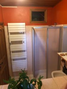 Kúpeľňa v ubytovaní Chambre d’hôtes de Curières