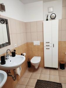 Koupelna v ubytování WczasyMazurskie Apartament Mazury 80m2 + 34 fotografií