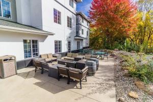 Zahrada ubytování River Hills Hotel- Mankato
