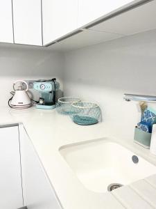 Kuchyňa alebo kuchynka v ubytovaní Luxury Apartment Torrevieja