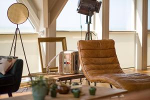 Le poséidon, gîte EXCEPTIONNEL face à la mer avec spa, terrasse, 4 chambres UN VRAI COUP DE COEUR的休息区