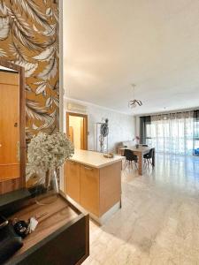 Køkken eller tekøkken på Appartamento luminoso con ampio terrazzo a pochi passi da mare