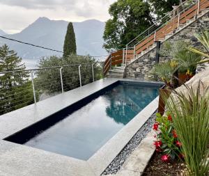 Бассейн в Varenna Hill apt или поблизости