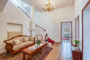 Afbeelding uit fotogalerij van Villa by @ Home Hotel Locarno in Locarno