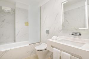 ห้องน้ำของ Element by Westin West Bay Doha