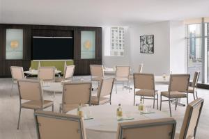 พื้นที่นั่งเล่นของ Element by Westin West Bay Doha