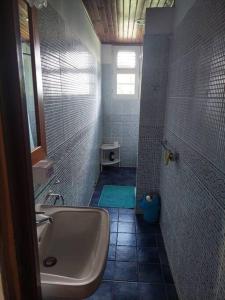 Et badeværelse på La Maison des Copains