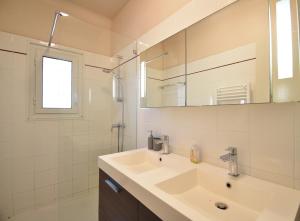 Gallery image of Pascalou - Hossegor situation privilégiée entre lac et océan pour cette villa in Soorts-Hossegor +1 photo