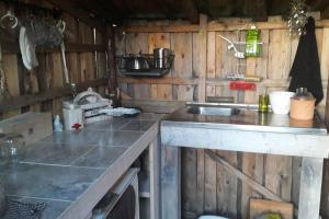 Nhà bếp/bếp nhỏ tại Fisherman's cottage