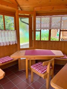 Fotografie z fotogalerie ubytování Ferienwohnungen LODGE-B v destinaci Weissenbach am Lech