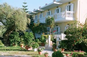A garden outside Pelagos Studios
