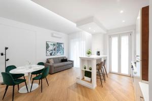 Posezení v ubytování White flat Gallia