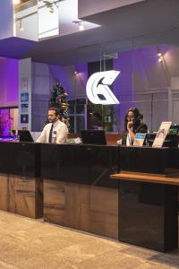 Hóspedes ficando em Golden Tulip Porto Vitória