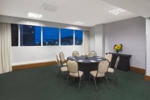 Foto da galeria de Golden Tulip Porto Vitória em Vitória