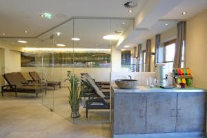 Posezení v ubytování Hotel Schwarzer Adler