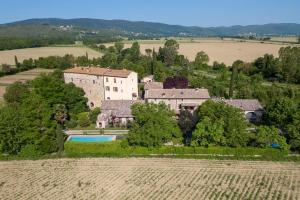 La alberca dentro o cerca de Margherita