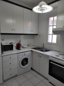 Gallery image of Philly's sea side apartment in Agios Ioannis Pelio +14 photos