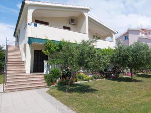 Vonkajšia záhrada v ubytovaní Apartments Vlasici