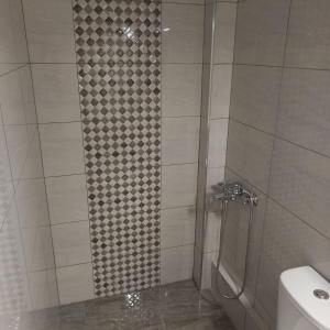 Kúpeľňa v ubytovaní ΜΑΡΟΥ ROOMS