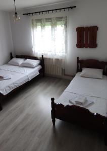 Postel nebo postele na pokoji v ubytování Drijenak Nature Escape