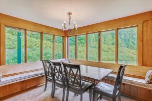 Gallery image of Mountain Glen #3 in Stowe