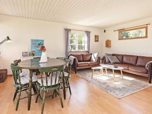 Posezení v ubytování Holiday home Højslev XXII