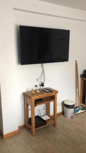 Μια τηλεόραση ή/και κέντρο ψυχαγωγίας στο DEPARTAMENTOS Silvia