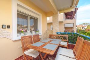 Balkón nebo terasa v ubytování hespéra Summer House + 22 fotografií