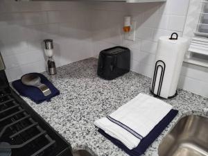 Gallery image of Rare Find! Private Heated Pool & Spa - Entire Home Near ATL City Center in Atlanta +20 photos