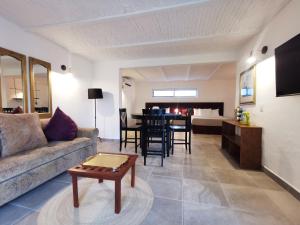 Sjónvarps- og/eða afþreyingartæki á Plaza Chapala Hotel